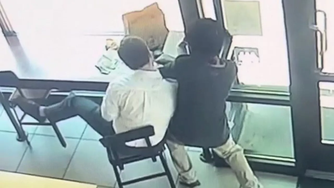 Jiu-jitsu purple belt eating lunch at Taco Bell takes down thief