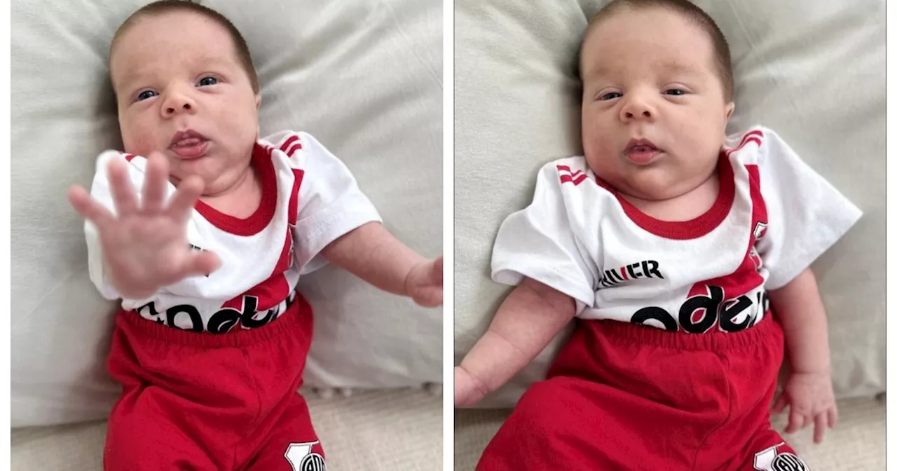 Desde la cuna: las tiernas fotos del hijo de Montiel con la ropa de River