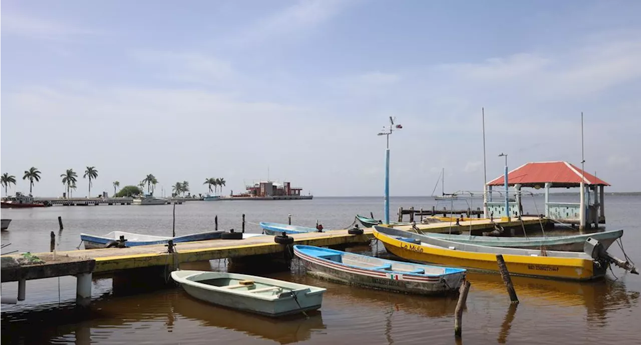 Con incredulidad y calma, Chetumal espera al huracán Beryl