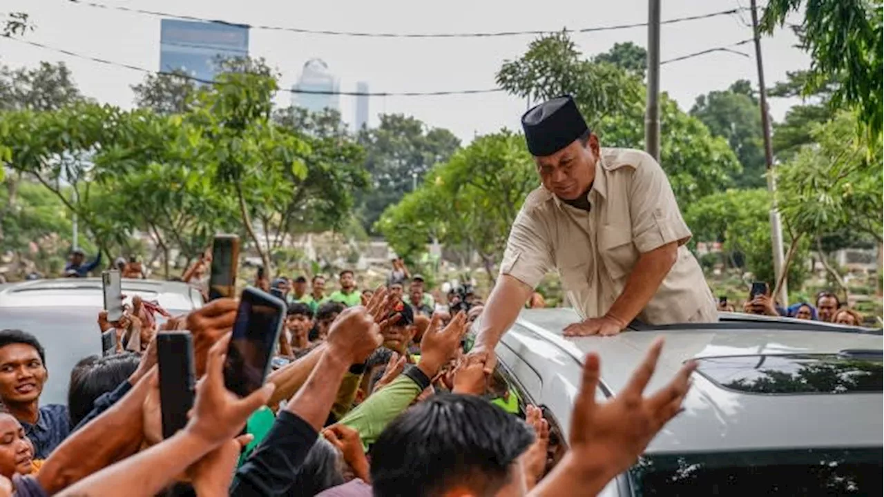 Indonesia’s Prabowo sparks spending concerns with $28bn free school meals plan