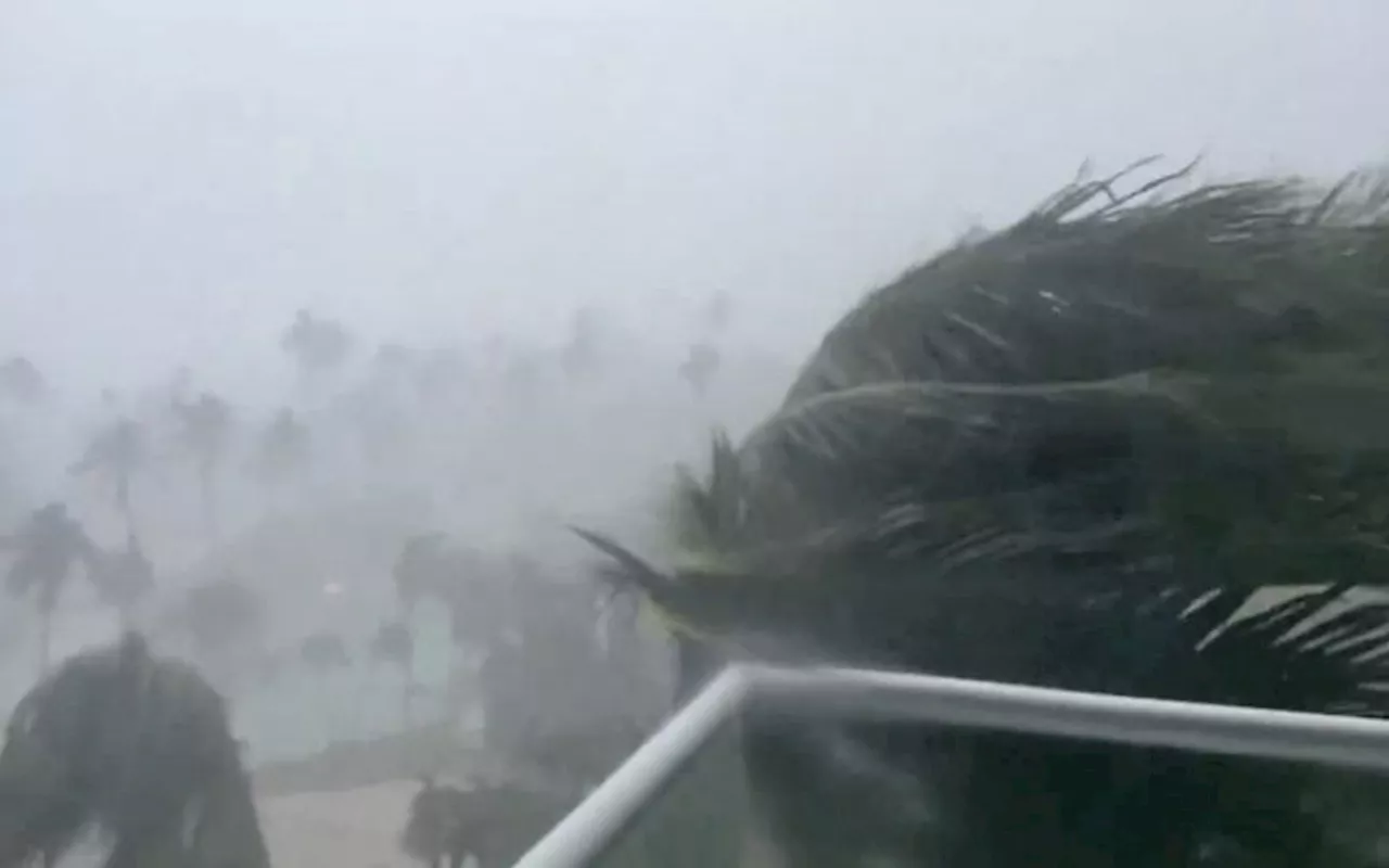 Hurricane Beryl passes over Caymans, heads for top Mexico resorts leaving widespread destruction