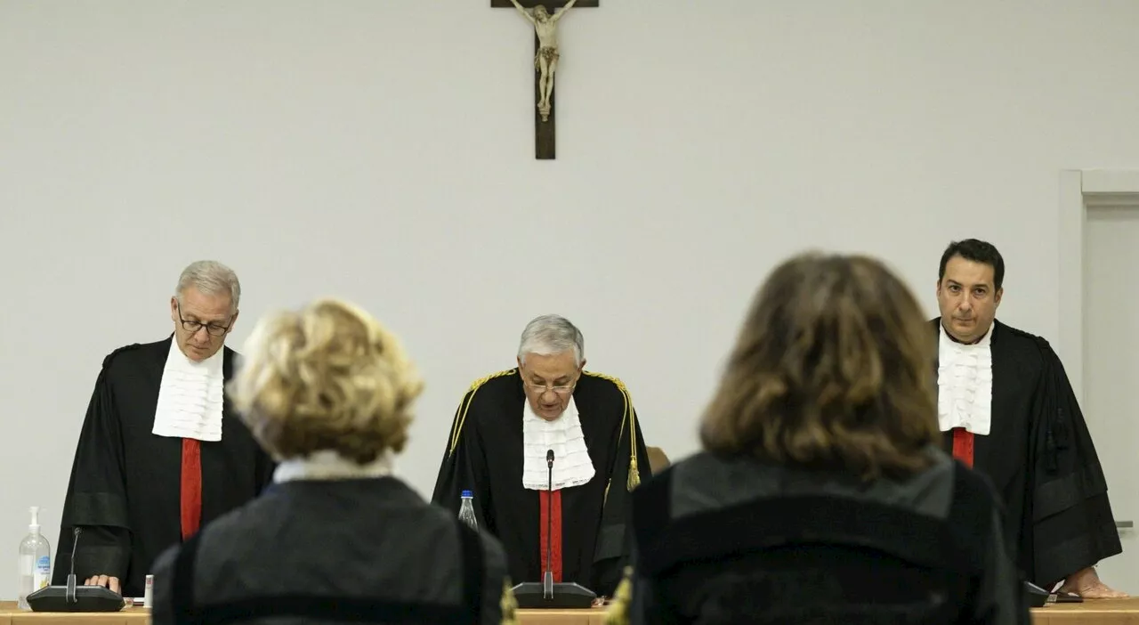 Vaticano, scontro a distanza coi magistrati del Papa. Geraldina Boni: «I rescritti di Francesco»