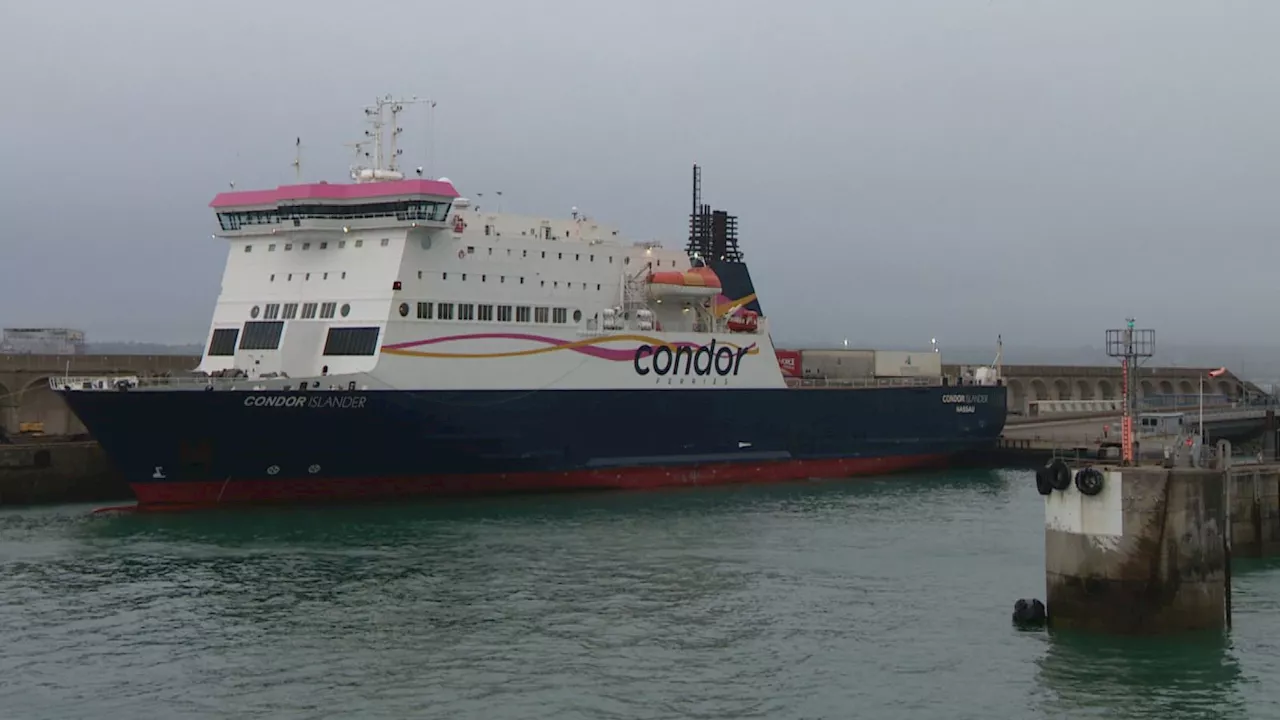 More than 100 Condor Ferries passengers stuck in Jersey overnight after vessel hits harbour wall