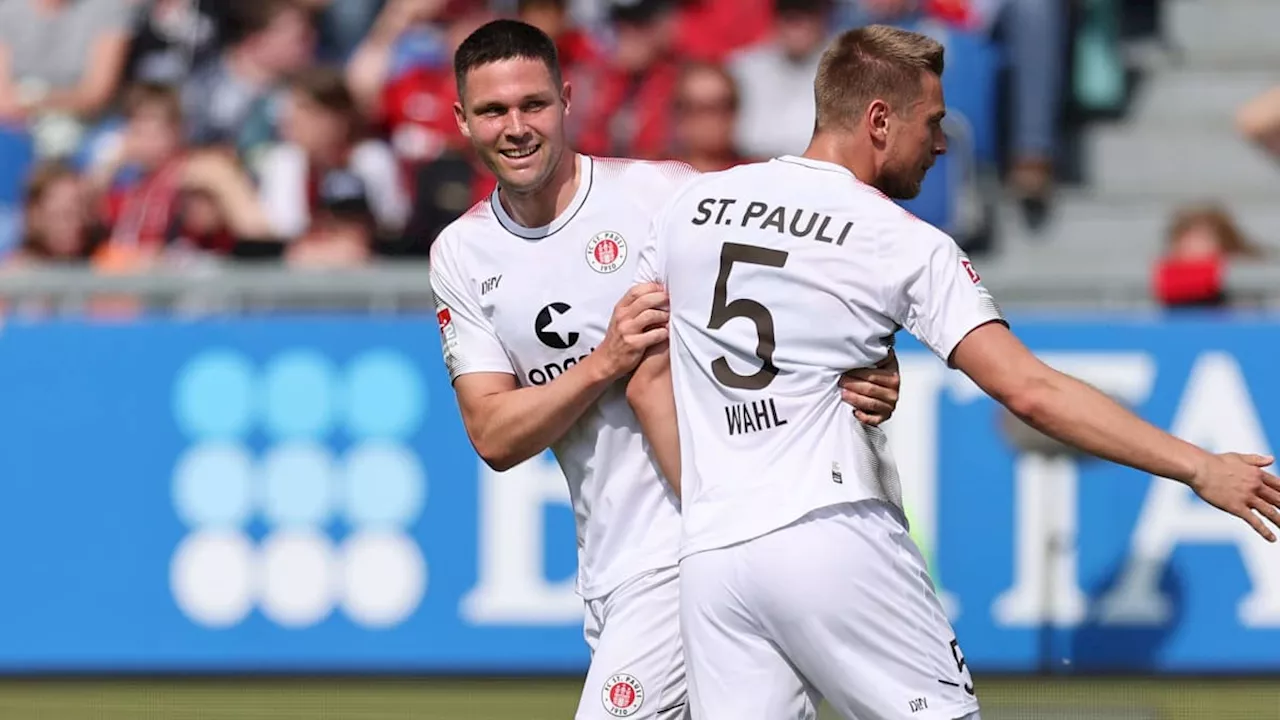 FC St. Pauli verlängert mit Mittelstürmer Andreas Albers