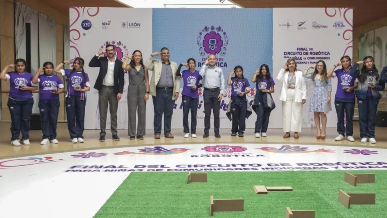 Niñas de comunidades indígenas de Guanajuato ganan concurso de Circuito de Robótica