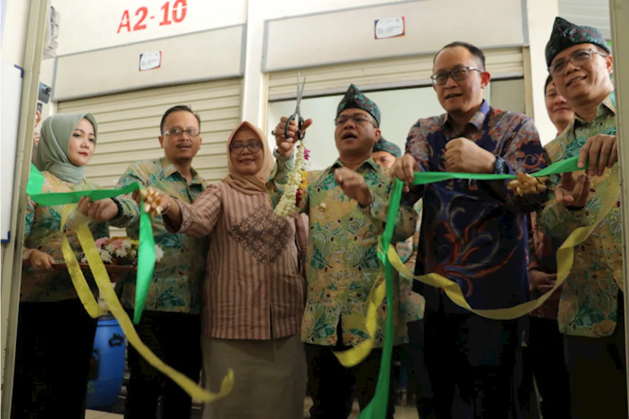 Pemkab Bandung Tekan Inflasi, Buka Kios di Pasar Tradisional