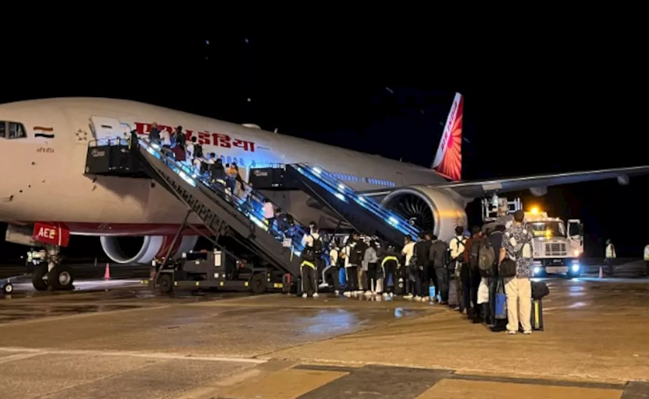 Team India Arrival Live Updates: कैप्टन रोहित शर्मा से लेकर BCCI सचिव जय शाह तक, फैंस को मिला &#039;विजय परेड&#039; में शामिल होने का न्योता