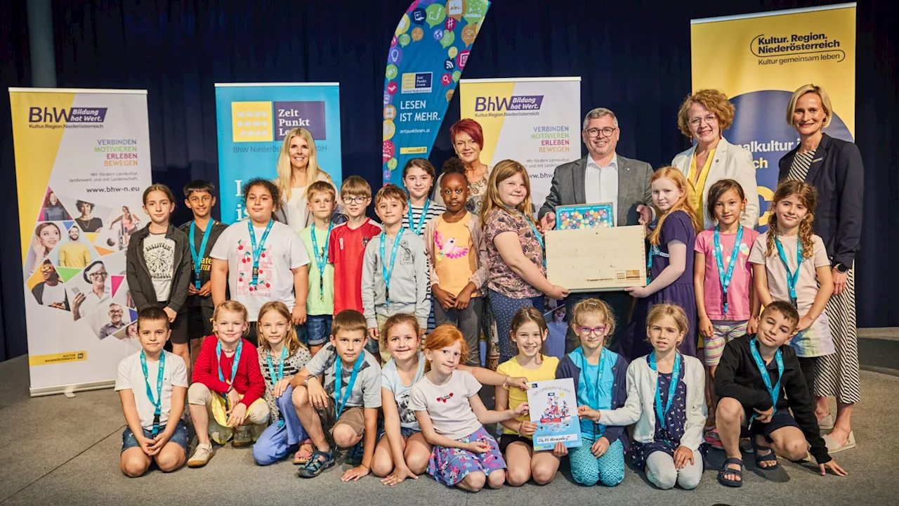 Gerasdorfer Volksschüler holten sich Lesepreis in St. Pölten ab