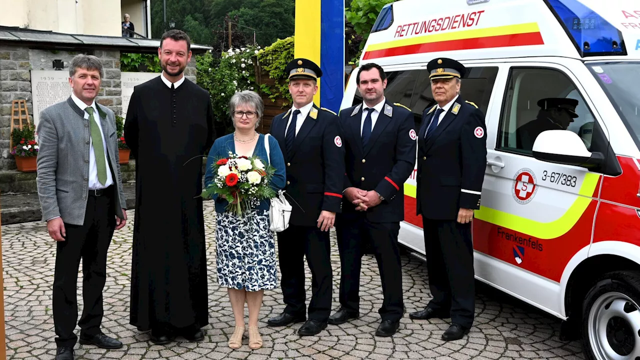 Neuer Wagen des ASBÖ Frankenfels-Schwarzenbach gesegnet