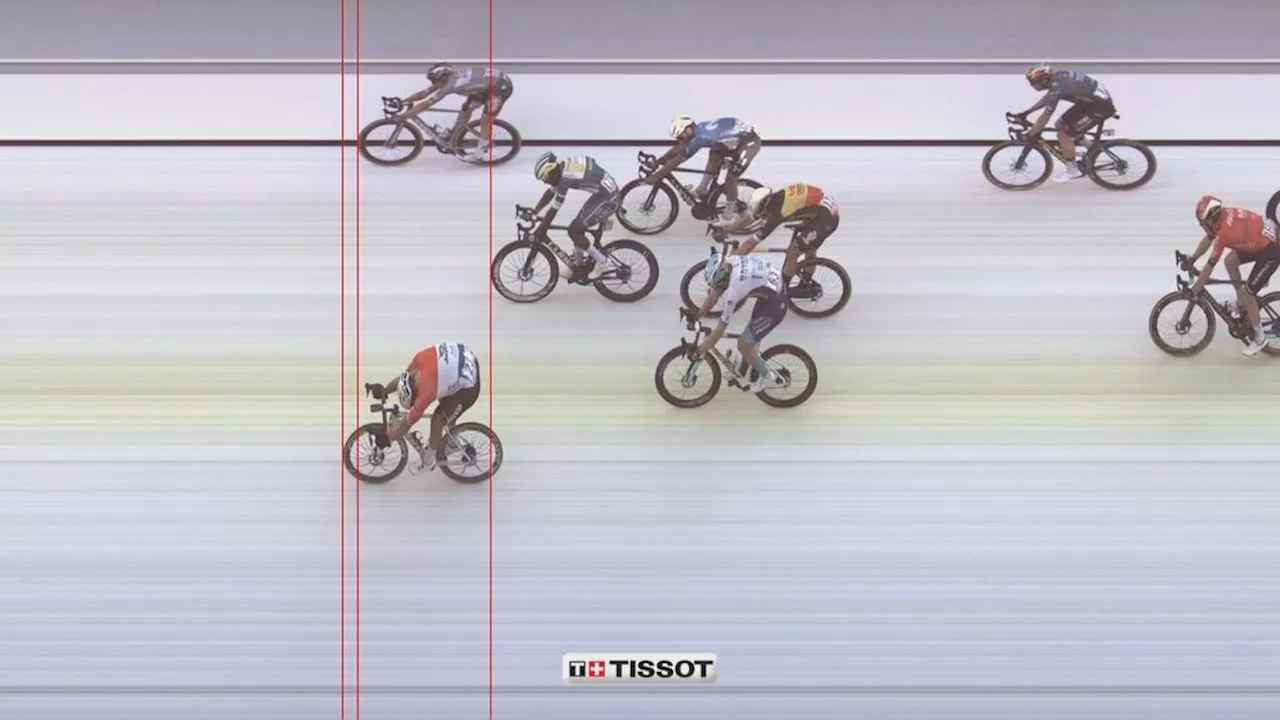 Finishfoto: Groenewegen wint vlak voor Philipsen • Van der Poel: 'Het komt wel'