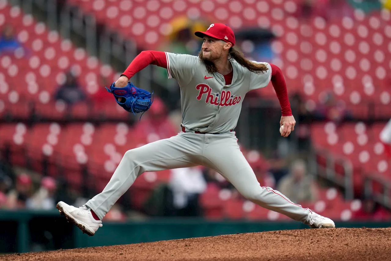 Edmundo Sosa, Whit Merrifield drive in runs in 8th as Phillies top Cubs 5-3