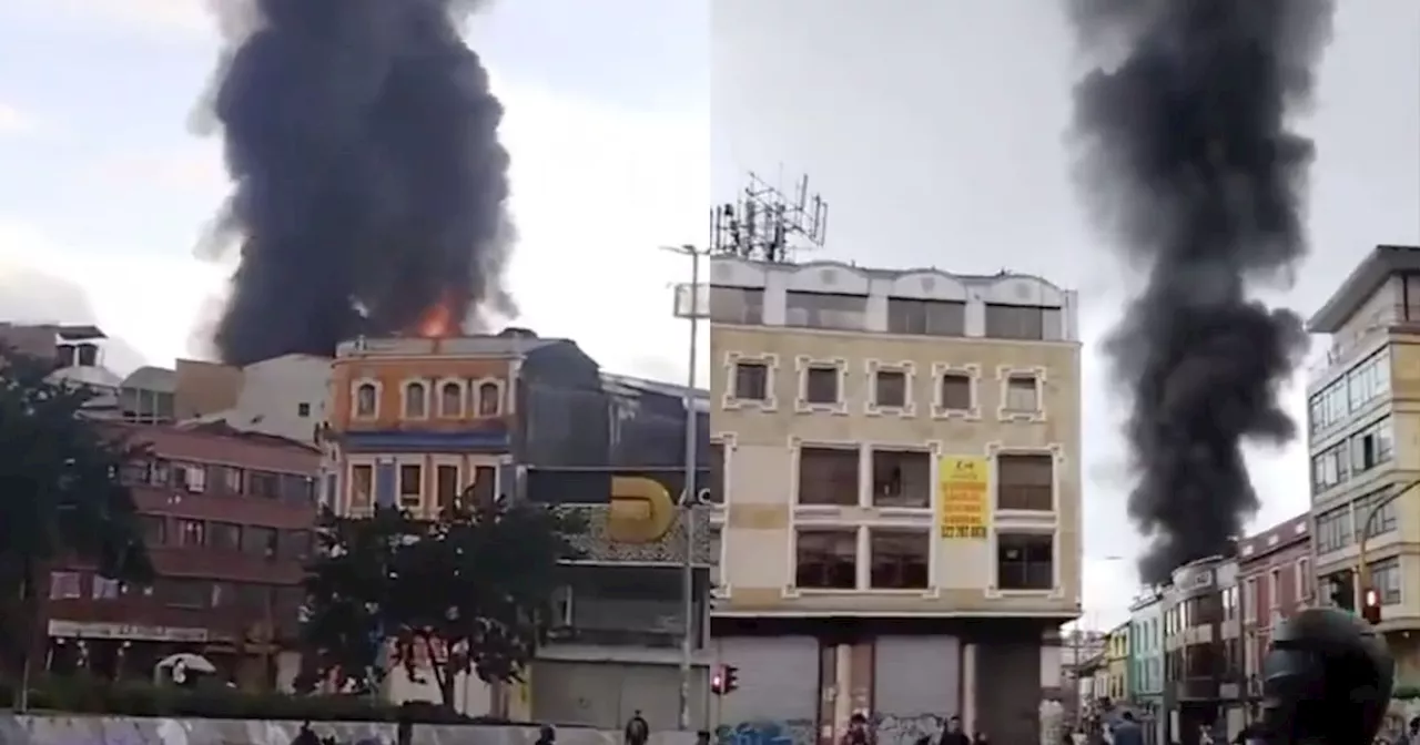 Urgente: reportan un grave incendio en San Victorino, en el centro de Bogotá