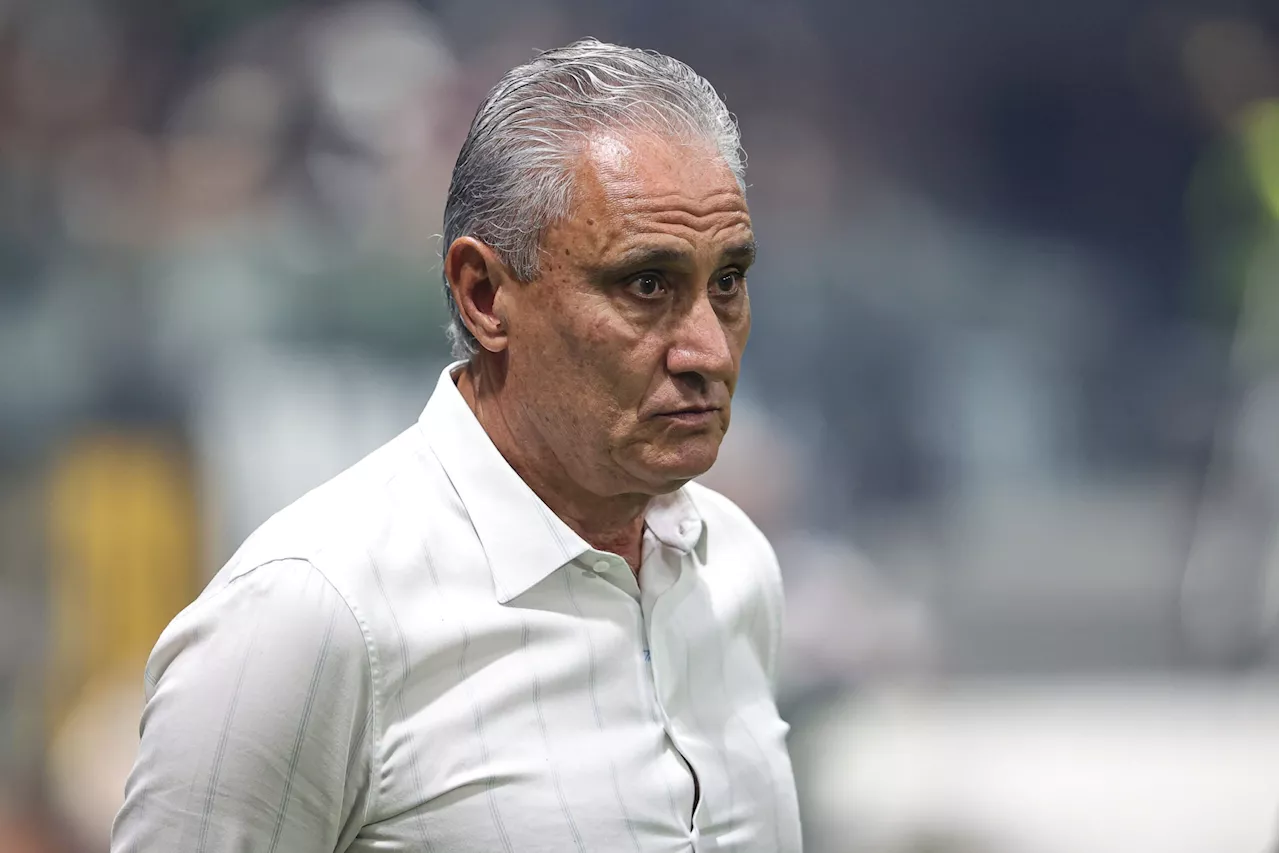 Técnico do Flamengo, Tite revela lesão de Pedro e justifica banco: 'Ia estourar'