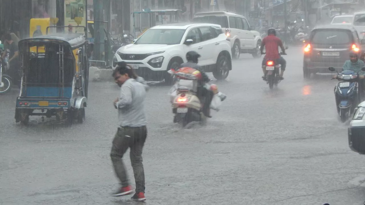 Weather Update : राजस्थान के इन जिलों में जमकर बरसे बादल, तीन दिन भारी बारिश का अलर्ट