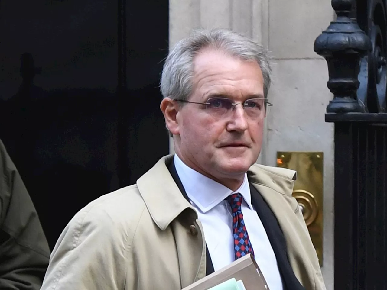 Report makes ruling on former MP Owen Paterson over accusations of lobbying that broke rules