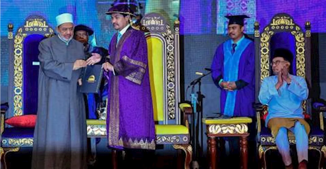 USIM confers Honorary Doctorate on Sheikh Al-Azhar