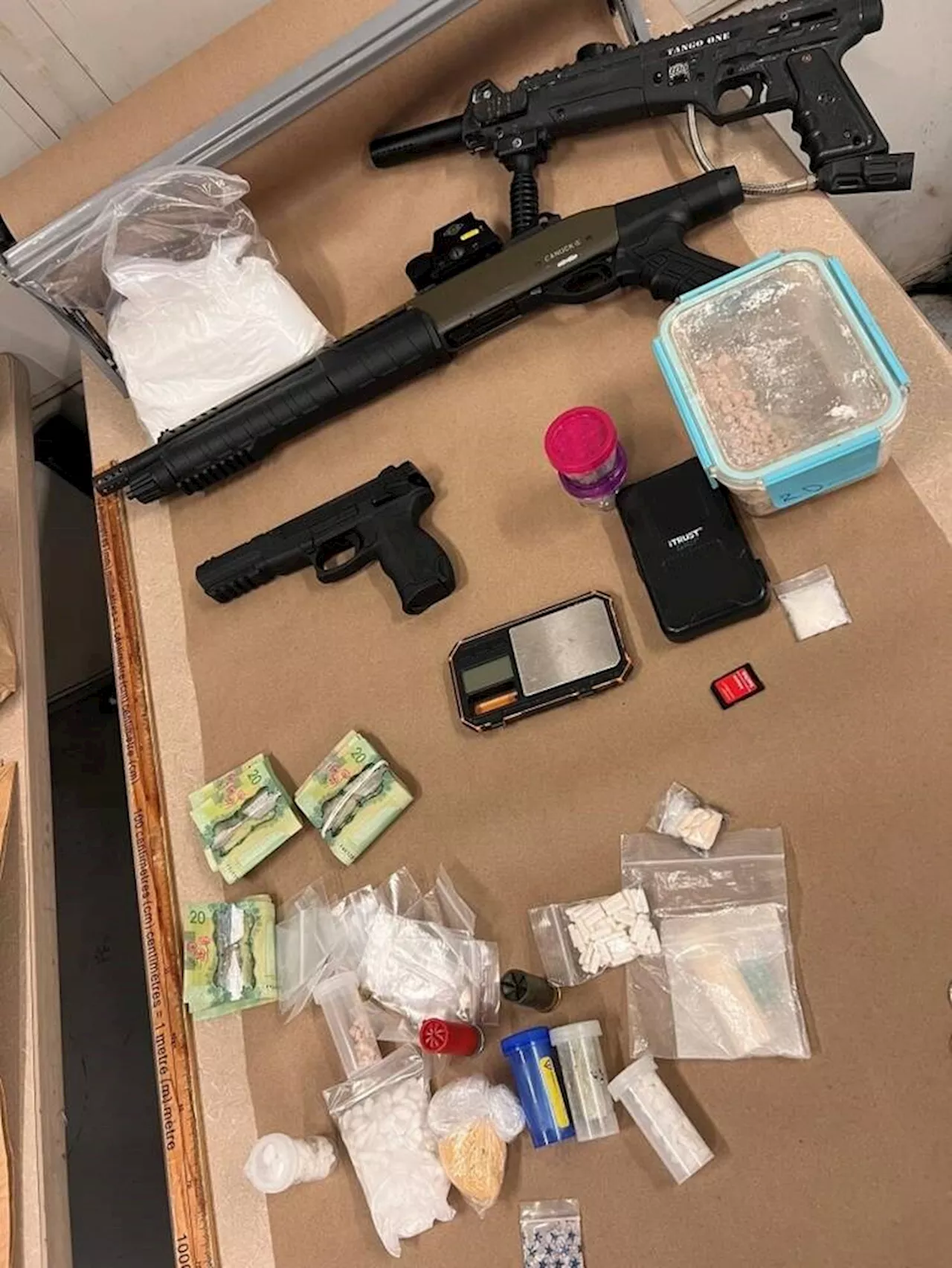 Nanaimo RCMP find illicit drugs, weapons after stopping suspected prohibited driver