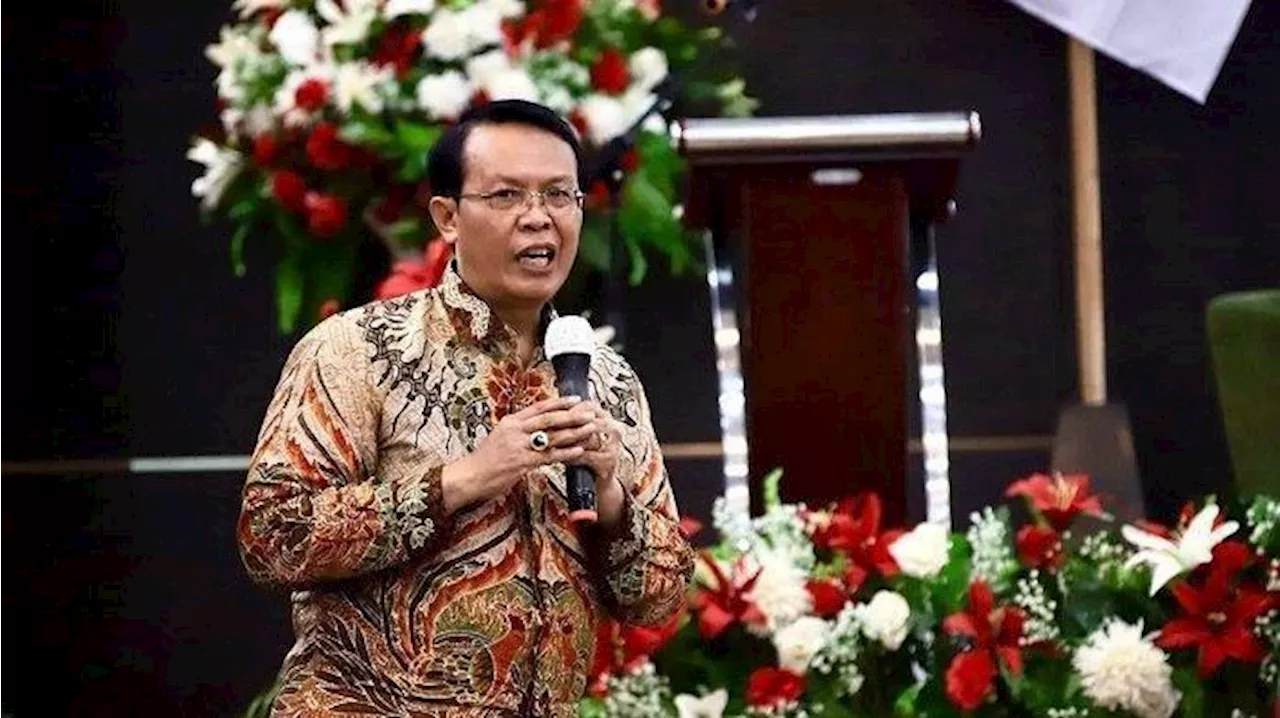 Hasyim Asyari Ngaku Bersyukur Dipecat dari Jabatan Ketua KPU, Trubus: Jangan-jangan Hanya Skenario