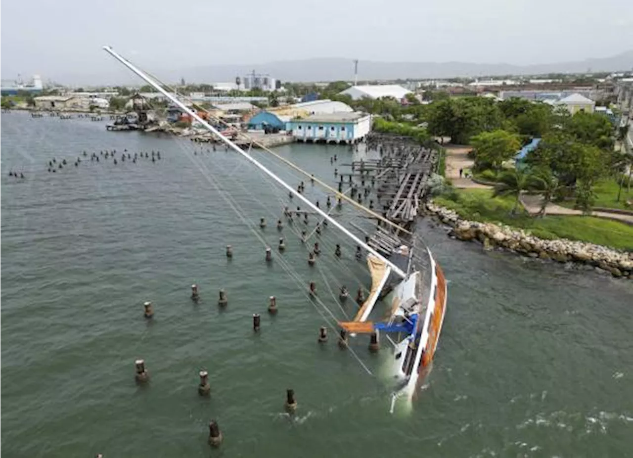 Un ‘Beryl’ más débil llega a México, tras azotar a Jamaica e Islas Caimán