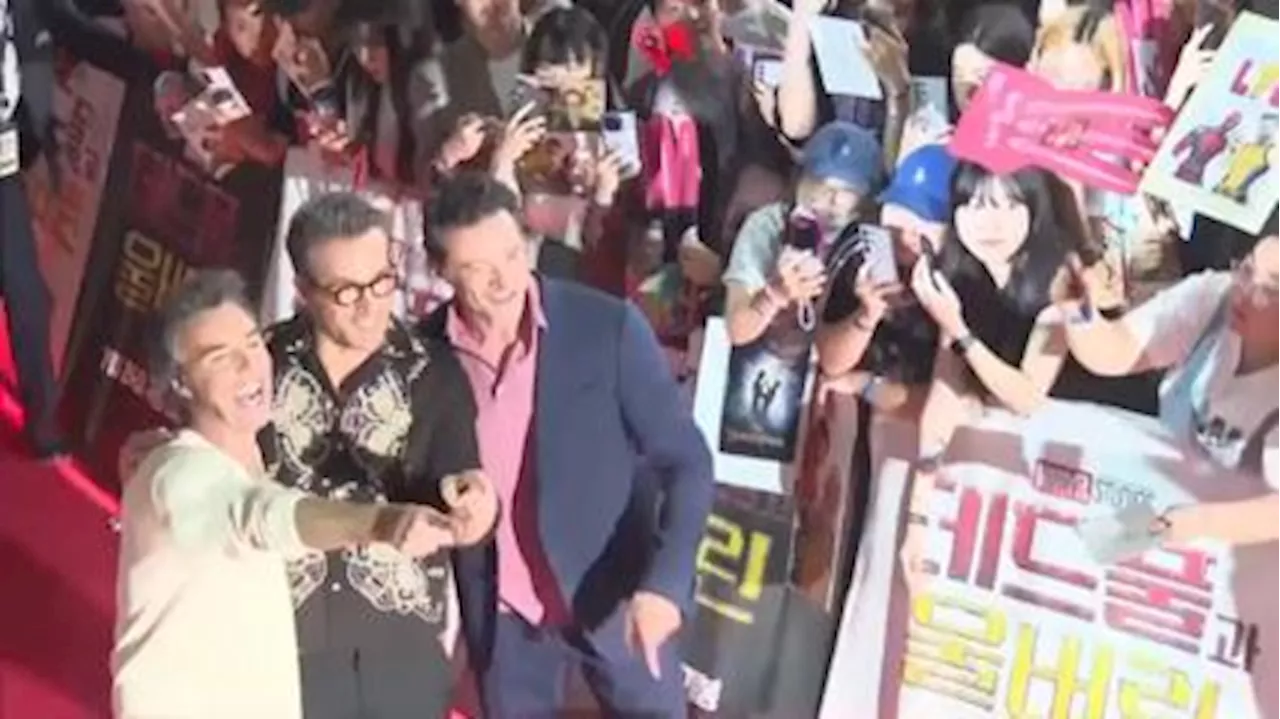 Reynolds and Jackman meet fans in Seoul