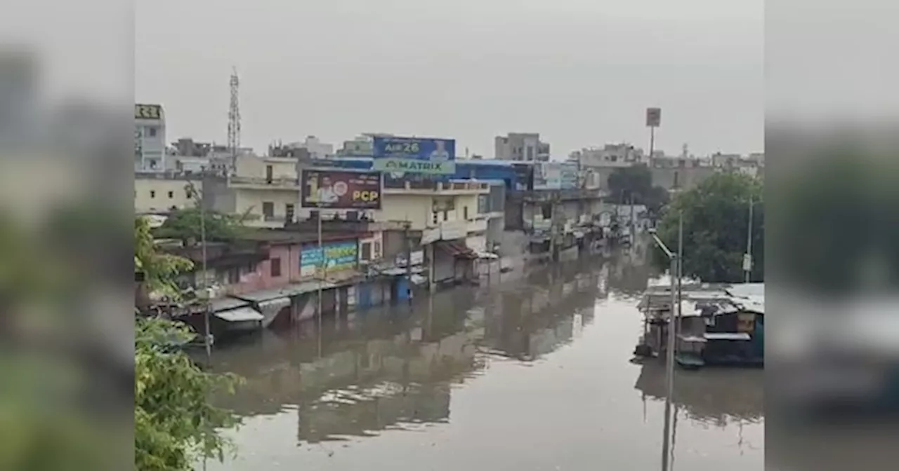 Sikar में झमाझम बारिश का कहर, जलमग्न हो गए कई इलाके, जनजीवन अस्त-व्यस्त