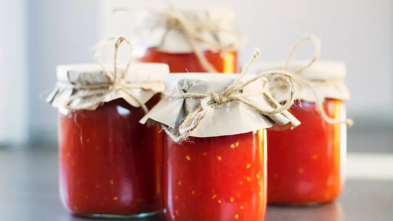 El truco infalible para abrir los botes de tomate sin recurrir a la fuerza