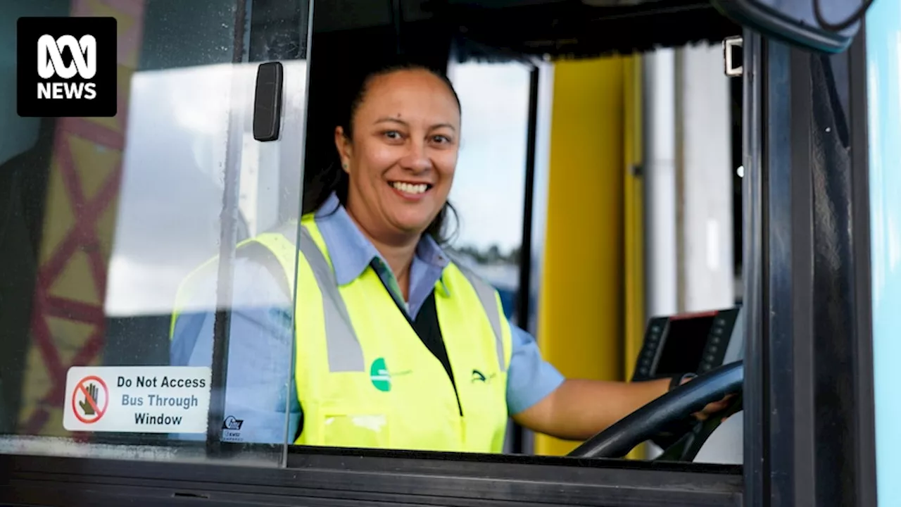 NSW still short of drivers for rail replacement buses ahead of Bankstown line closure