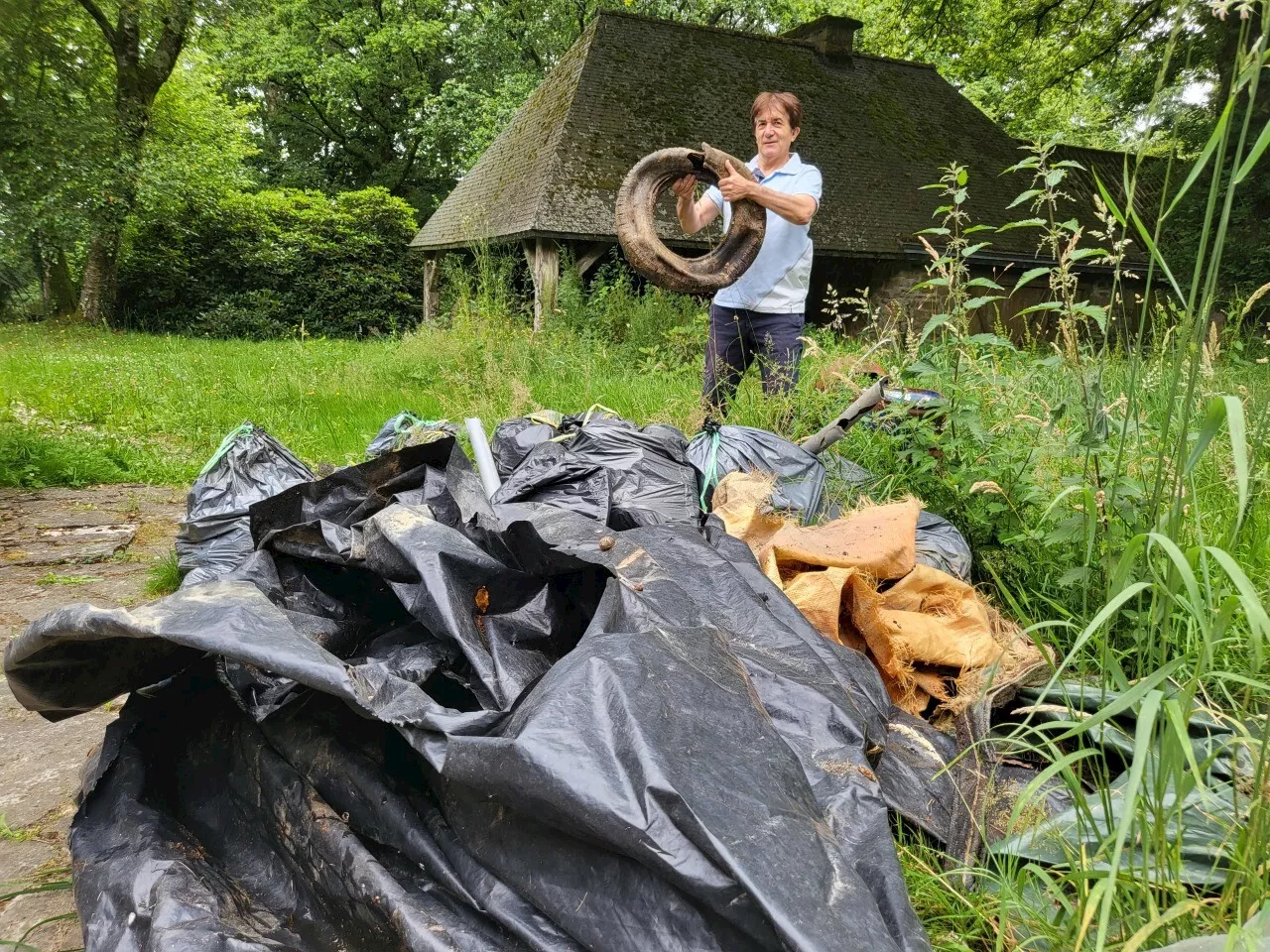 Morbihan: ce randonneur ramasse les déchets des autres | La Gazette du Centre Morbihan