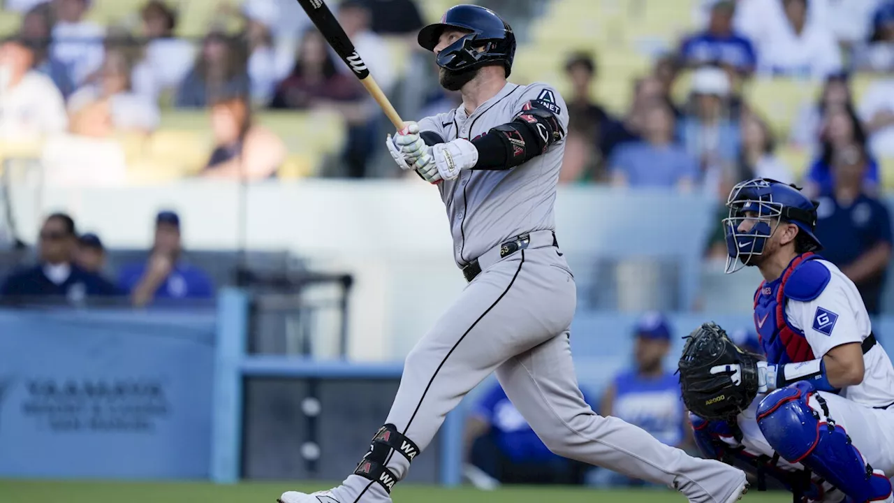 Diamondbacks' Christian Walker continues his Dodger Stadium rampage, hitting 2 more homers