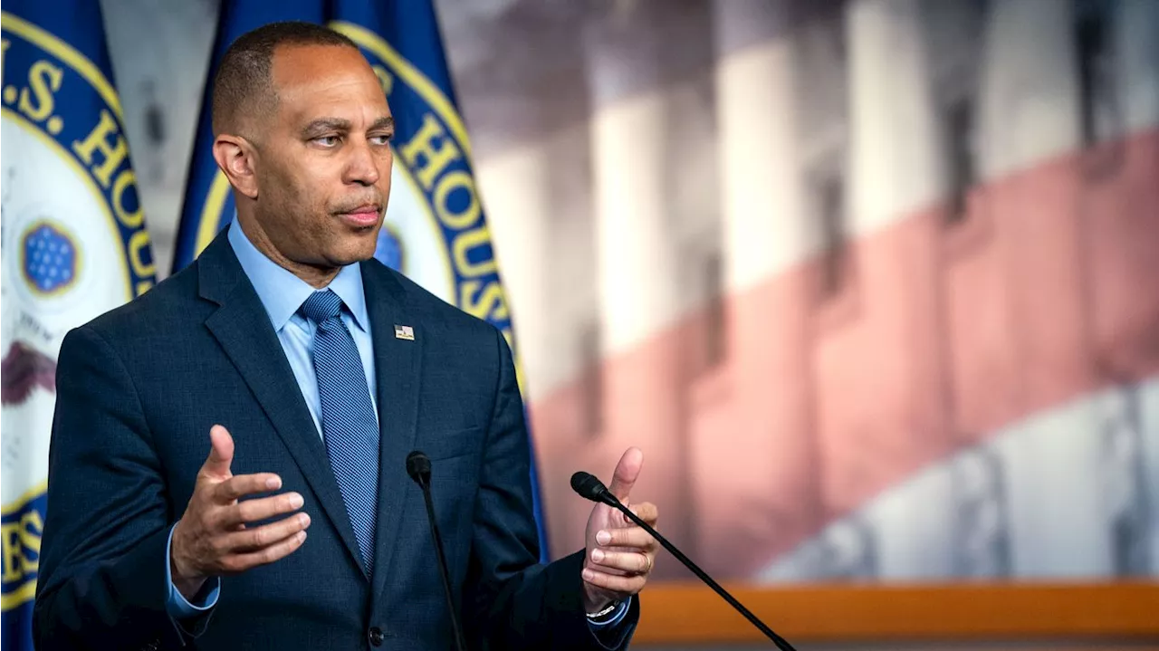 Jeffries to huddle with top Democrats amid Biden worries