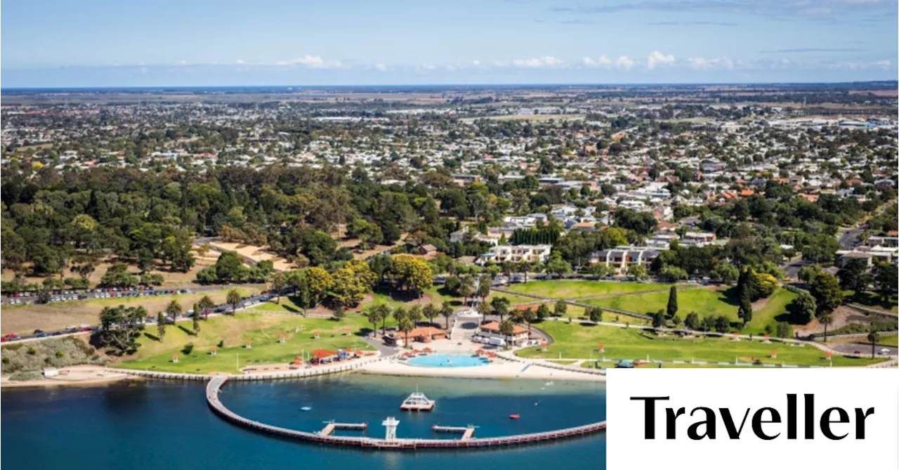 Eating my way around Port Phillip Bay by public transport