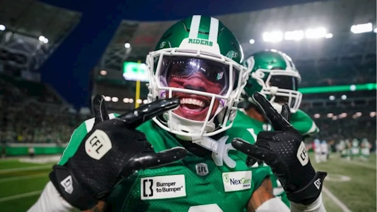 Unbeaten Saskatchewan Roughriders hot streak continues with 30-23 victory over Toronto Argonauts