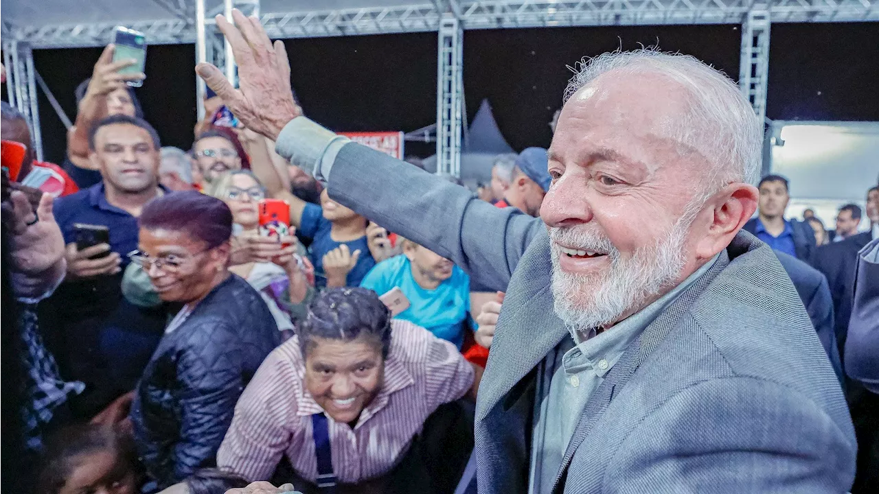 “Quem achar que o Lulinha está cansado, pergunte para a Janja”, diz Lula