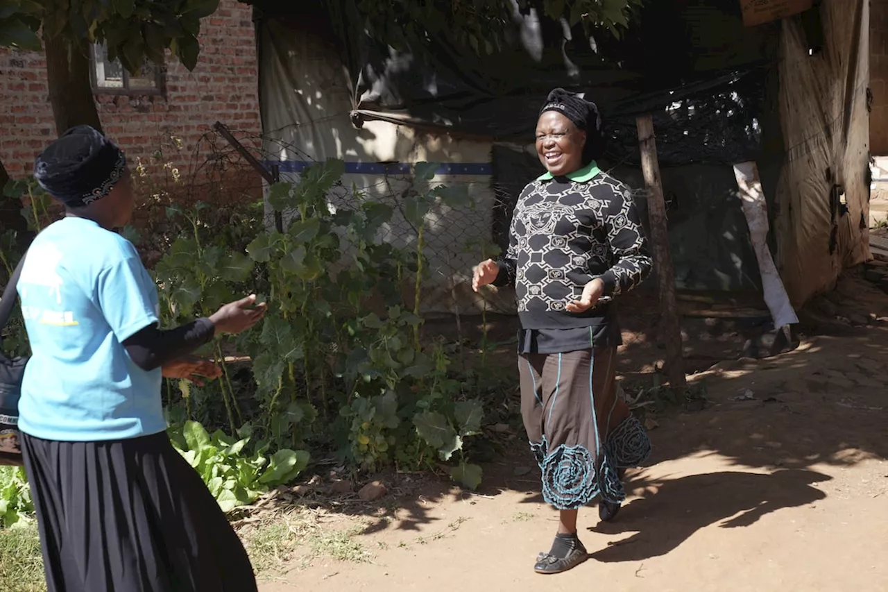 A bench and a grandmother's ear: Zimbabwe’s novel mental health therapy spreads overseas