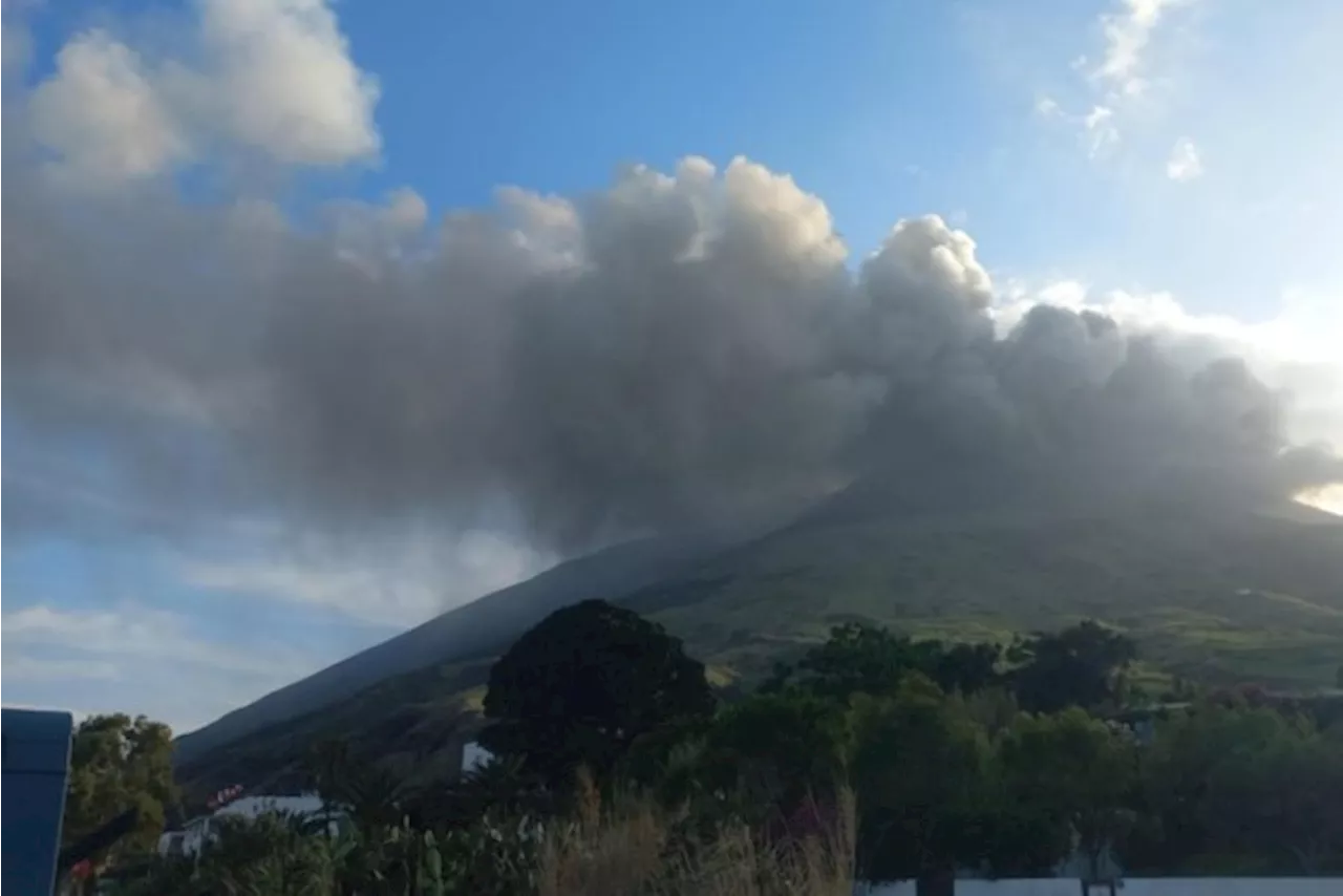 Alarmfase rood voor inwoners van het Italiaanse eiland Stromboli: gelijknamige vulkaan is weer actief