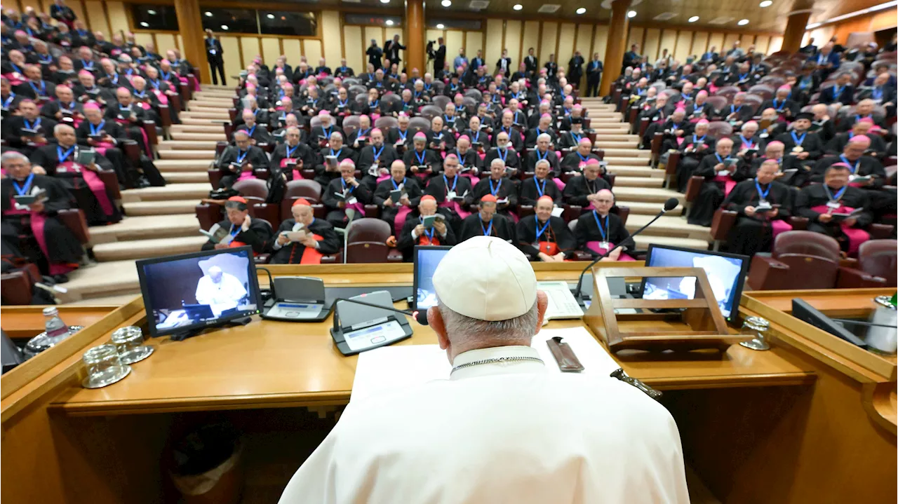 El Vaticano excomulga a Carlo Viganò por un delito de cisma