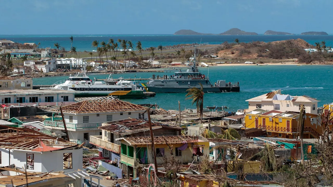 Hurricane Beryl sweeps into Mexico after leaving 11 dead in Caribbean