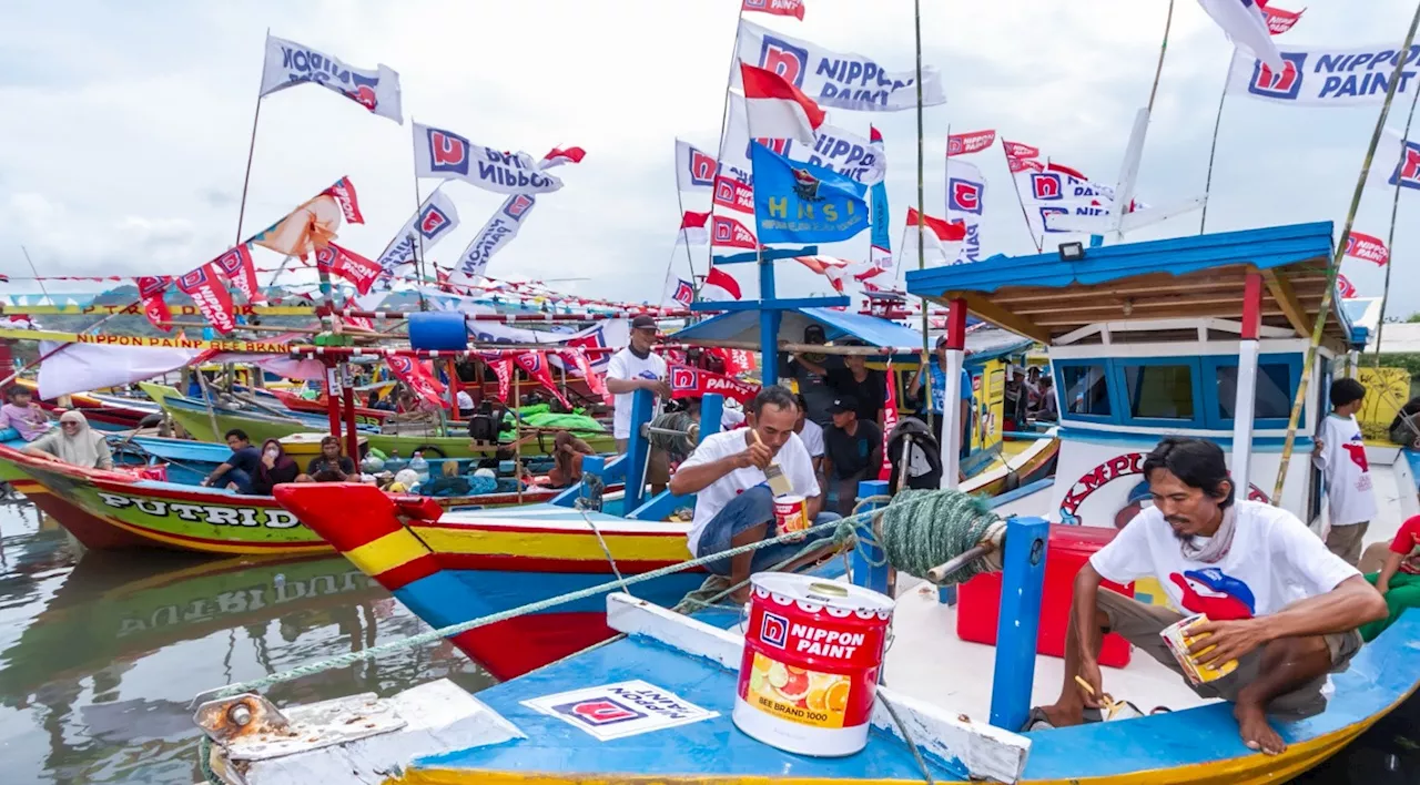 Hari Nelayan Nasional, Nippon Paint Beri Ratusan Cat kepada HNSI di Banten