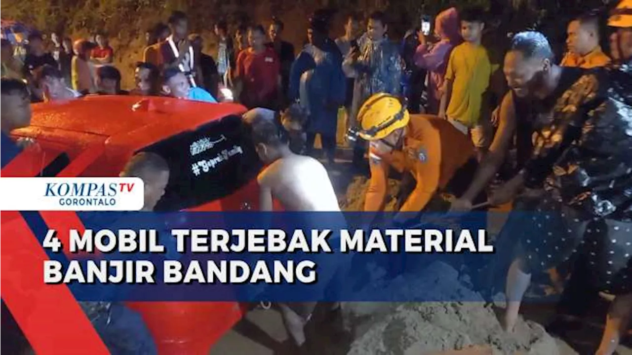 4 Unit Mobil di Kota Gorontalo Terjebak Material Banjir Bandang di Jalan Trans Sulawesi