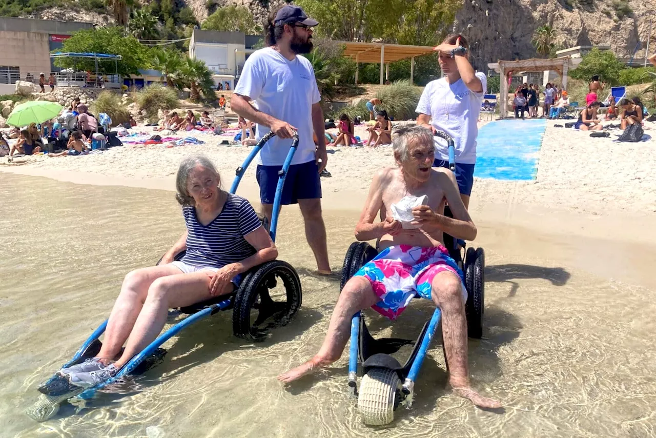 La plage de Corbières s’équipe pour faciliter la baignade des personnes à mobilité réduite