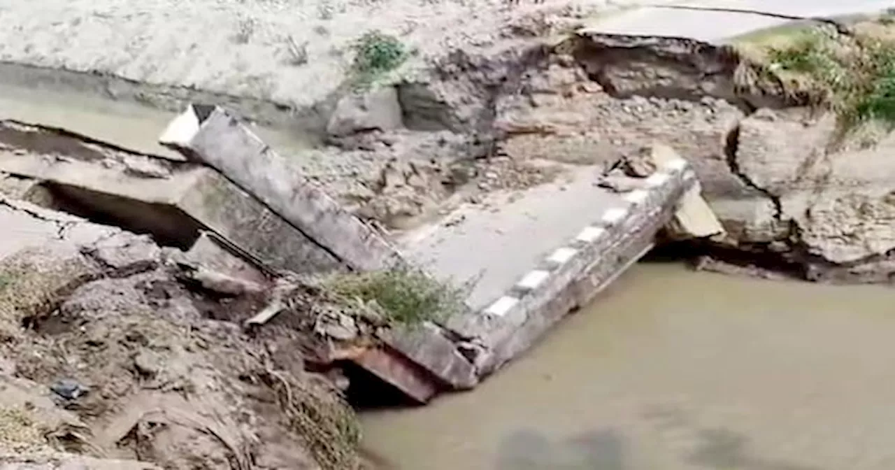 Bihar में Bridge Collapse पर Nitish Government की बड़ी कार्रवाई, एक साथ Suspend कर दिए 16 Engineer