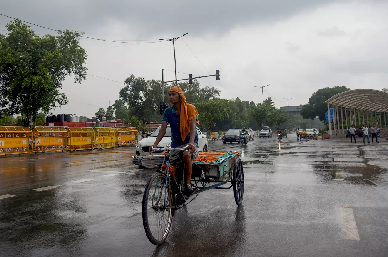 Weather Update: देश के कई हिस्सों में बारिश, जानिए मौसम विभाग की भविष्यवाणी