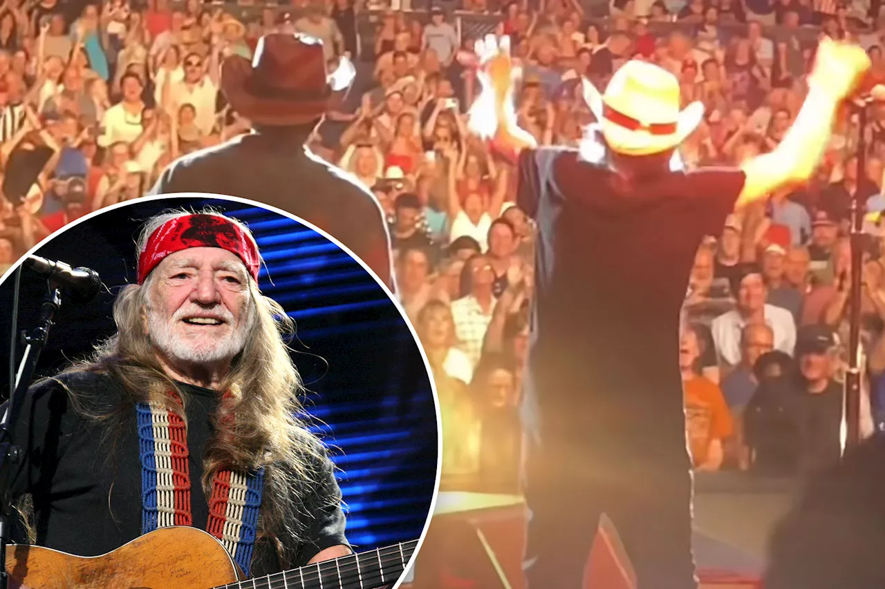 Willie Nelson, 91, receives standing ovation at first performance since health scare