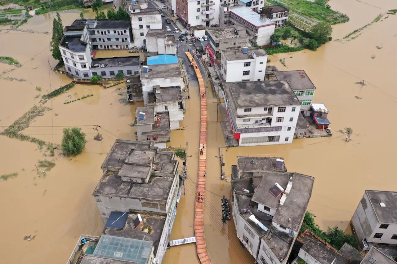 Tornado kills one, injures 79 in China