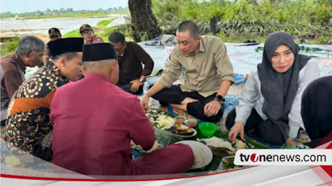 Diundang Makan Beralas Daun, Bachyuni Deliansyah Didaulat Warga Maju Cabup