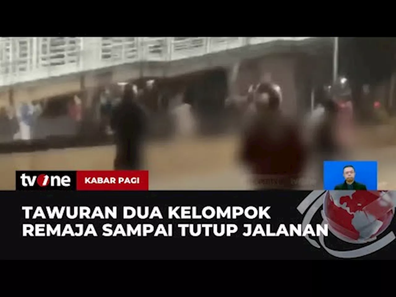 Dua Kelompok Remaja Tawuran dengan Bom Molotov di Jalan Daan Mogot