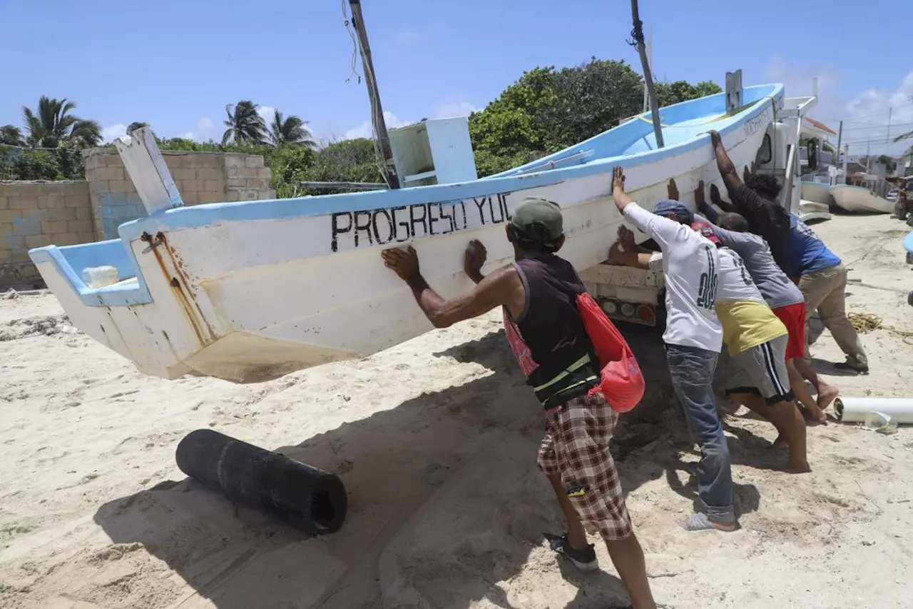 Hurricane Beryl takes aim at the Mexican resort of Tulum as a Category 3 storm