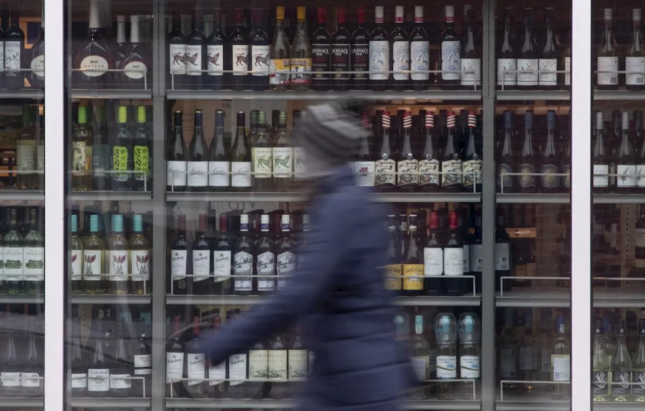 LCBO stores closed for 2 weeks as workers strike, oppose plan to open up booze market