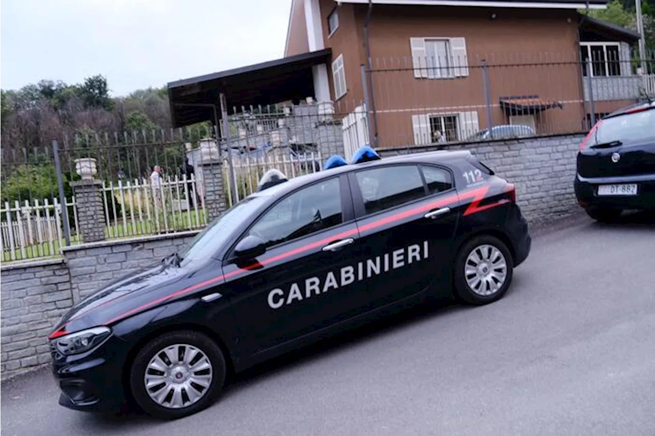 Sequestra una madre e il figlio di 5 anni, arrestato dopo una fuga di 100 km