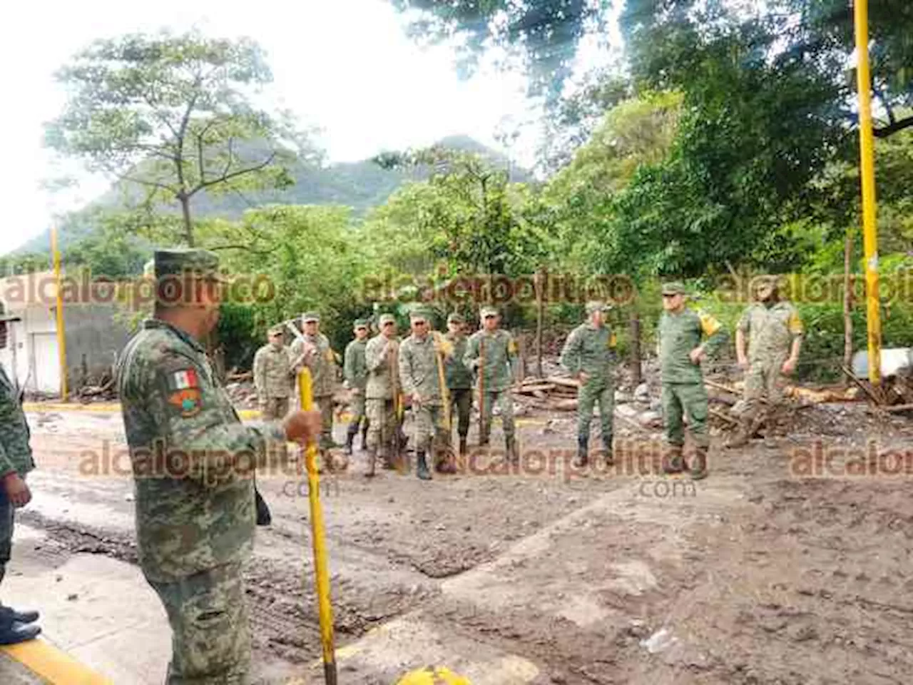 Afectados por barrancadas en Tlilapan agradecen apoyo de iniciativa privada y Ejército